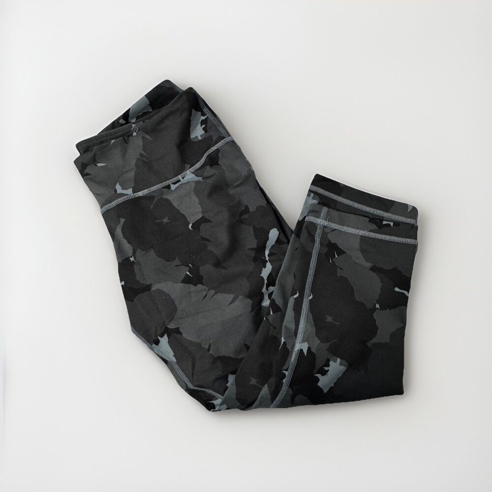 Lululemon Heritage 365 Camo Deep Coal Leggings Womens Size 10